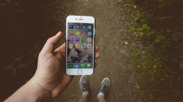 How To Configure Your iPhone's Home Screen So You Don't Look Like A Psycho