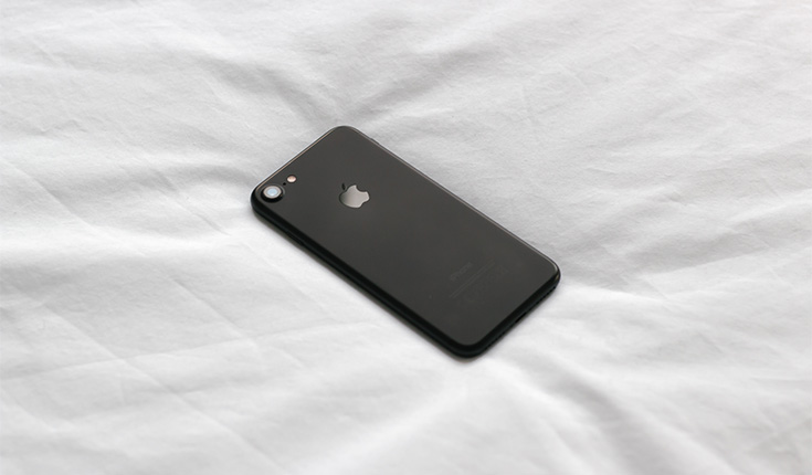 Here’s The Order You Should Be Checking Your Apps In When You Wake Up